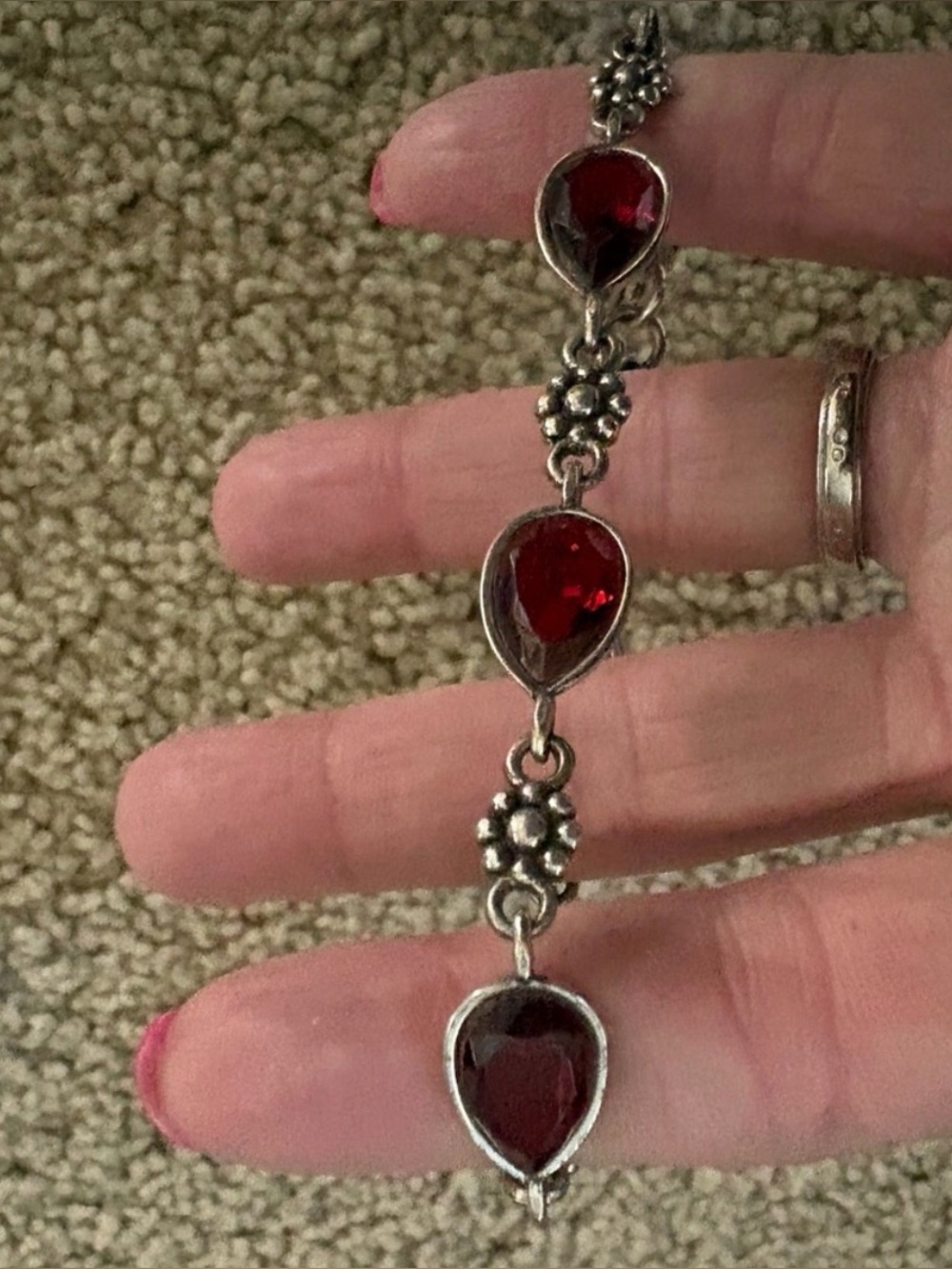 🌹 Brighton Silver Bracelet with Garnet-Red Teardrop Stones 🌹